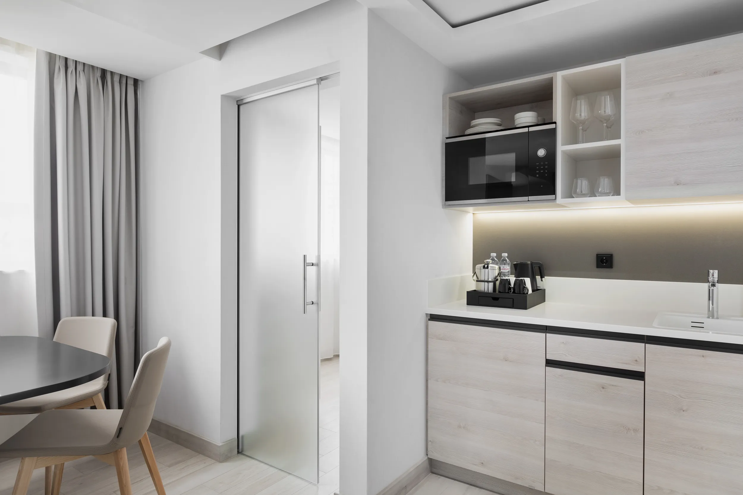 courtyard batumi, rakesh rajdev in collaboration with Marriott, room interior