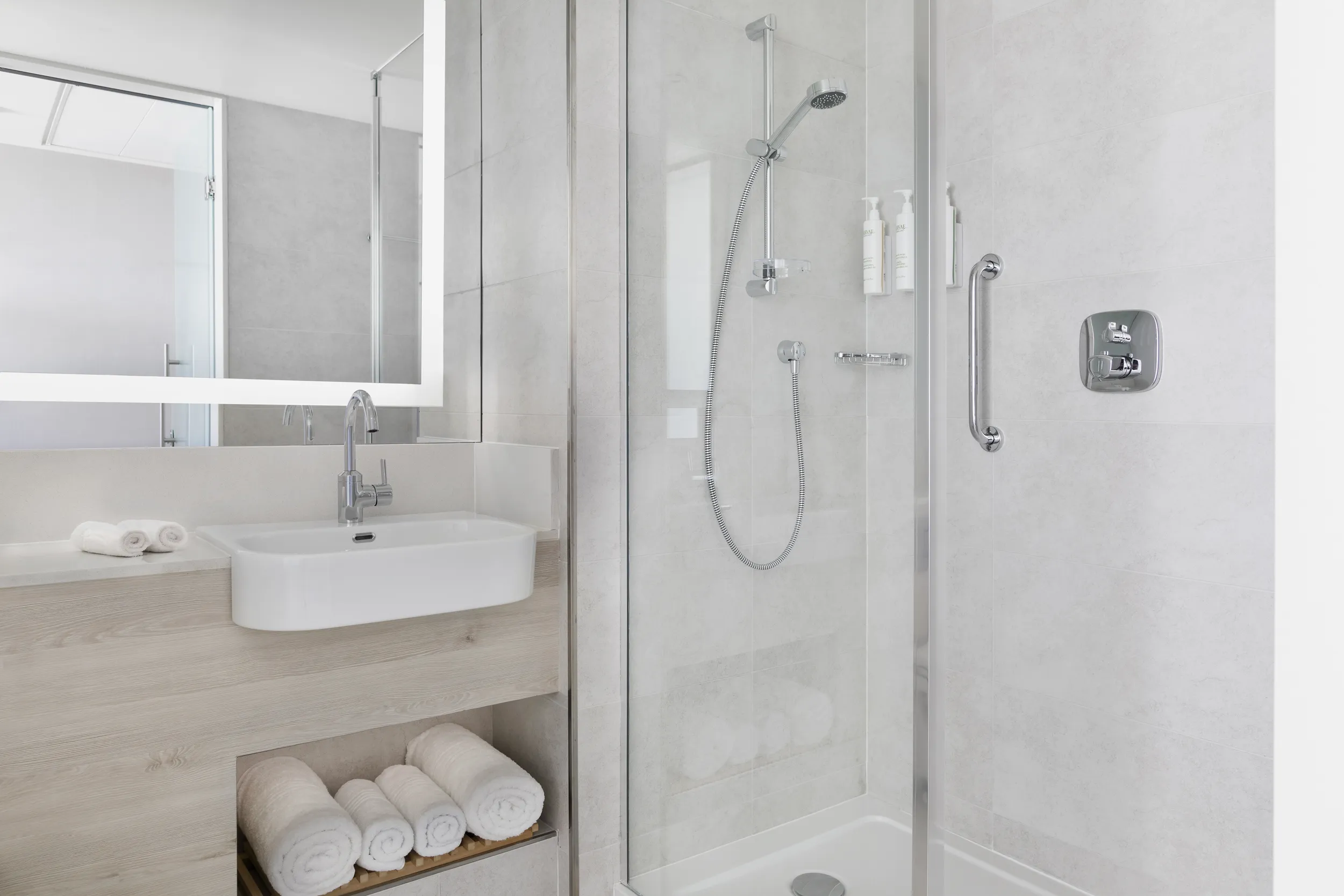 courtyard batumi, rakesh rajdev in collaboration with Marriott, room interior